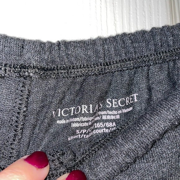 Victoria’s Secret Cozy Sleep Jogger Size Small - Picture 2 of 4